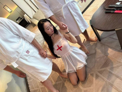 绿帽调教，带老婆3p！太骚了！