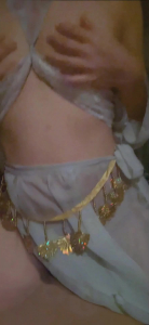 淫荡少妇化身舞娘