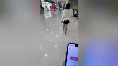 约人妻逛商场 玩点刺激  塞跳蛋  购物 哈哈哈