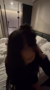 跟同事处差，女同事发骚了(母狗角色扮演)可以转让