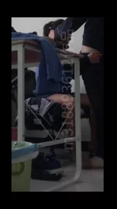 [原创] 开头验证自拍达人楼道60岁保洁阿姨穿情趣丝袜调教深喉第三视角