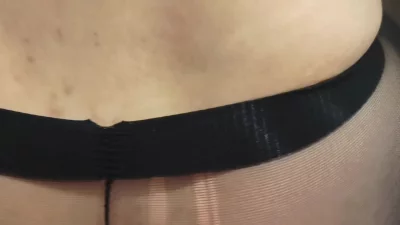 坐标深圳 翘臀后入  整根坐进去  爽歪歪