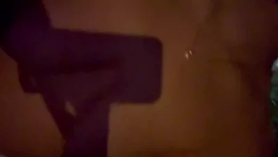 人妻露出第四弹 小母狗尿尿