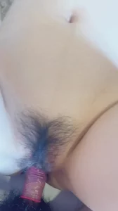 “我是欠操的母狗 小穴好空啊”