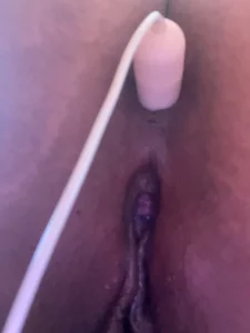 小母猪屁眼塞跳蛋 不小心把便便挤出来了