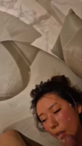 酒店约啪兄弟女神 射脸上