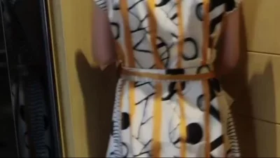 漂亮大奶人妻多P 被单男肉棒排着队连续轮流输出