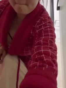 【雨哥91】大奶肥臀跟骚逼裸聊真实自拍（自拍求91通过审核）