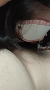 女友带上眼罩就是鸡巴套子