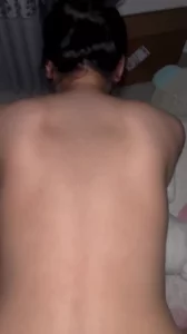 [原创] 剃了毛真得劲，看一下我媳妇的骚逼深不深